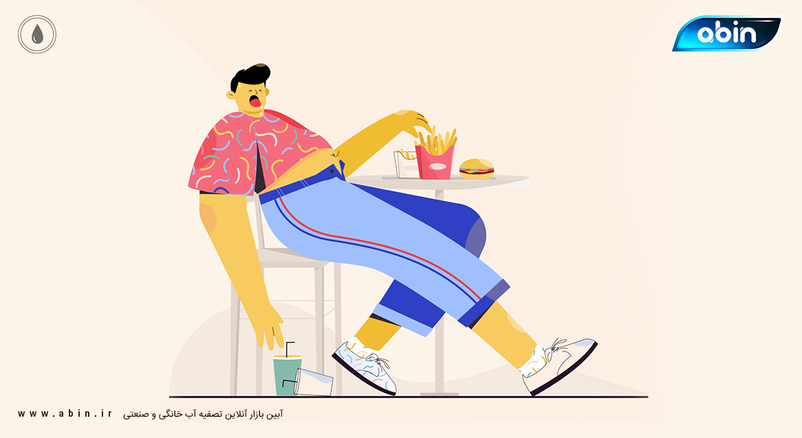 ضررهای نوشیدن آب همراه با غذا